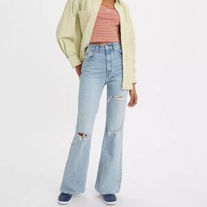 New Levi’s 70'S High Rise Flare Jeans You and I Light Wash Denim Women’s Size 27
